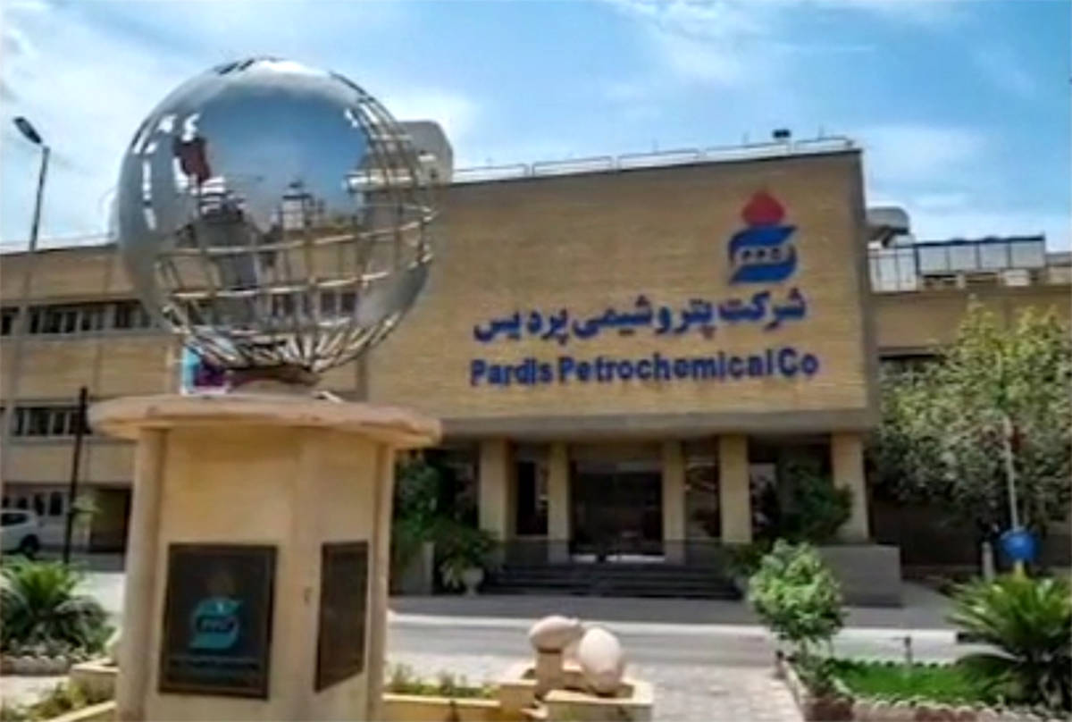 پوشش خبری رسانه ملی از جذب ۴۰ نیروی بومی در پتروشیمی پردیس