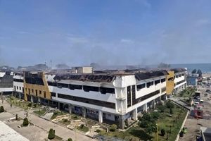 پایان پاکسازی مجتمع ونوس و بازگشایی فاز گردشگری و تجارت منطقه آزاد انزلی 