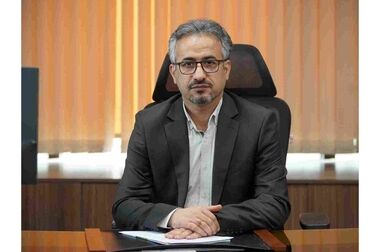 بازدید مدیرعامل بانک مسکن از شعبه سالاریه قم/ تاکید بر تسریع در روند خدمت‌رسانی به مشتریان