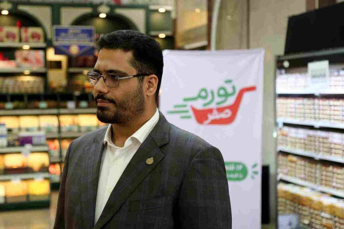 قیمت تثبیت شده ۱۲ قلم کالاهای اساسی / فعالیت ۱۰۸ مرکز در میادین ۲۲ گانه میوه و تره بار تهران در طرح تورم صفر درصد