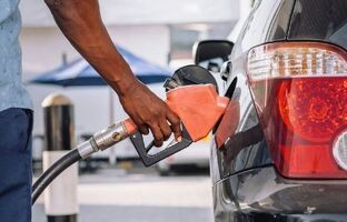 جزئیات تازه از اصلاح قیمت بنزین/ دولت زمان اجرا را اعلام می‌کند