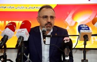 فولاد ایران در نقطه بحران: حاشیه سود زیر ۵ درصد؛ تهدید واقعی برای بقا/دو نرخی بودن ارز و معضل کارت‌های بازرگانی؛ چالش‌های مضاعف پیش‌روی فولادسازان