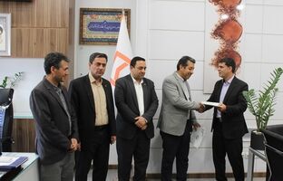  تقدیر بنیاد مسکن یزد از همکاری بانک مسکن در بهسازی و نوسازی واحدهای روستایی / نقش‌آفرینی بانک مسکن با نگاه اجتماعی
