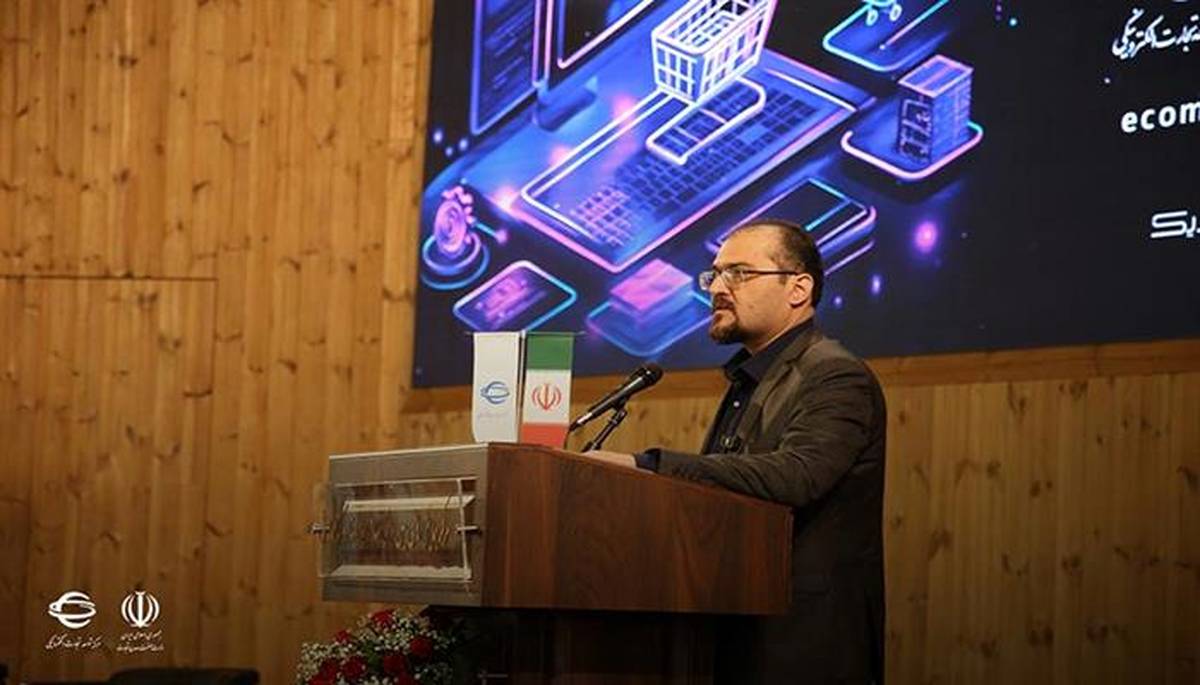 ادامه رشد چشم‌گیر تجارت الکترونیکی؛ ارزش معاملات تجارت الکترونیکی در ۶ ماهه اول سال ۱۴۰۳ به 2100 هزار میلیارد تومان رسید/ آینده روشن در انتظار تجارت الکترونیکی کشور