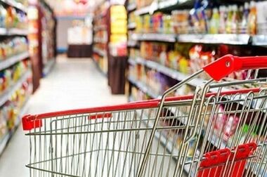 تأمین کالاهای اساسی اولویت نخست کشور است/ با حمل‌ونقل ریلی هزینه کالاها کاهش می‌یابد