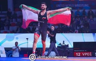 طلای جهان بر گردن کارمند بیمه البرز؛ افتخارآفرینی مهدی یوسفی حاجی ور در لاس وگاس