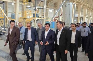 اهدای تندیس تاب آوری ملی به گروه فولاد خوزستان