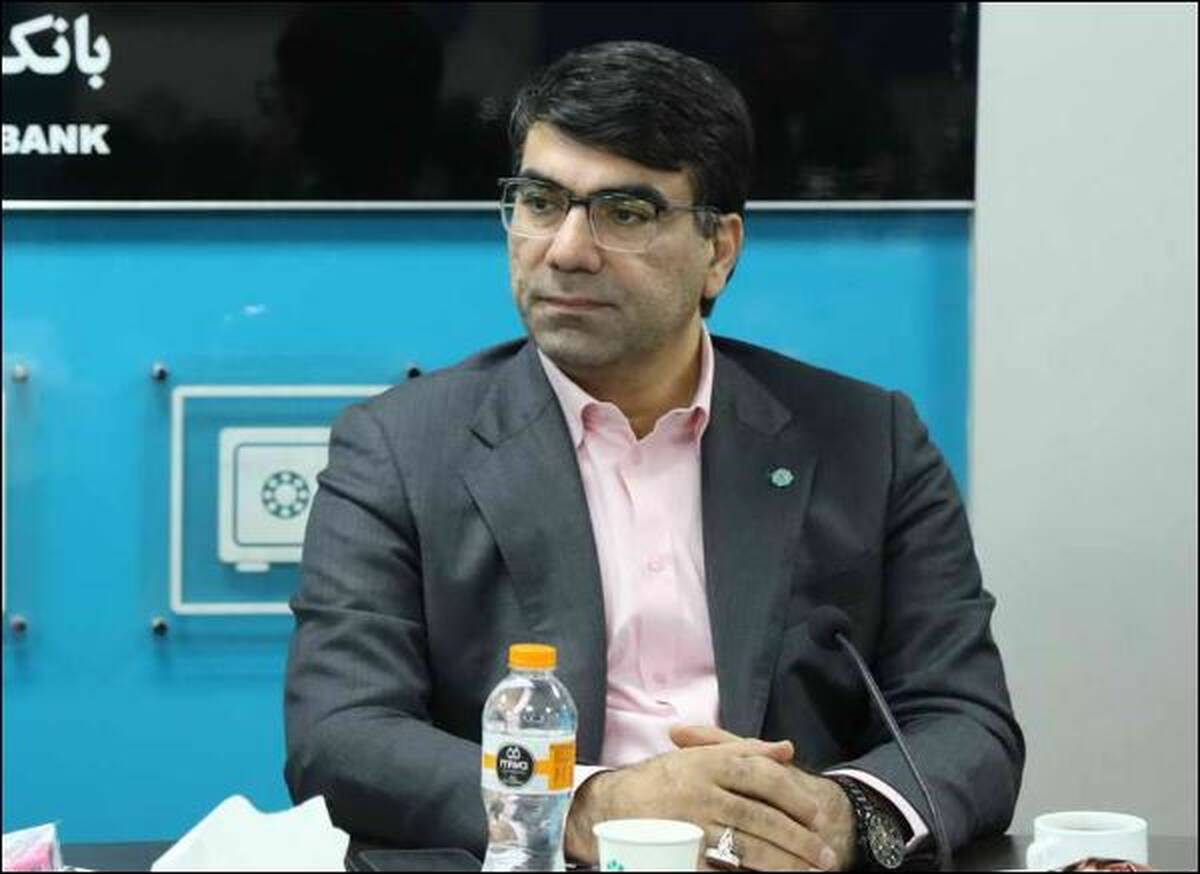 سامانه های«مدیریت ونظارت برتفاهم نامه ها»و«رتبه بندی مشتریان» درراستای تکریم خدمت گیرندگان است