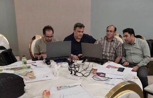 مدیر فنی پروژه پهنه اکتشافی بردسکن خبر داد: فرآیند همسان‌سازی، بررسی و کنترل نقشه‌های تکمیل‌شده پروژه بردسکن با هدف استانداردسازی، شکل‌گیری استایل یکپارچه و تطبیق با قالب رسمی آغاز شد