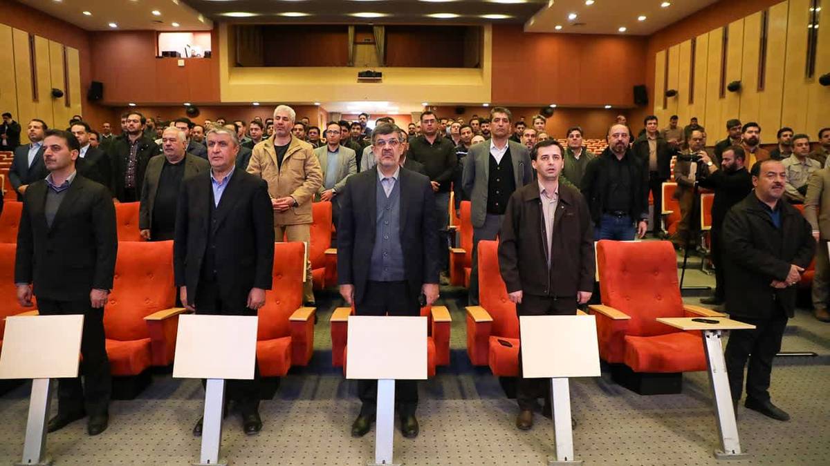 گزارش تصویری ۱ / بهره‌برداری از معدن آنومالی ۱۰ با دستور معاون رئیس جمهور