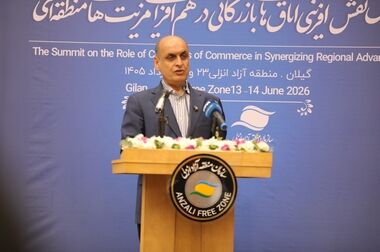 مدیرعامل منطقه آزاد انزلی از روند بازسازی مجتمع تجاری ونوس بازدید کرد
