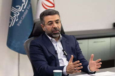  سخنگوی مرکز مبادله ایران: تامین ارز سال ۱۴۰۴ به ۶۹۵ میلیون دلار رسید/ صنایع در رتبه نخست دریافت ارز