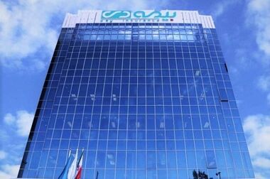 افتتاح هفدهمین نمایشگاه بین‌المللی صنعت مالی ایران با حضور مدیرعامل بیمه دی