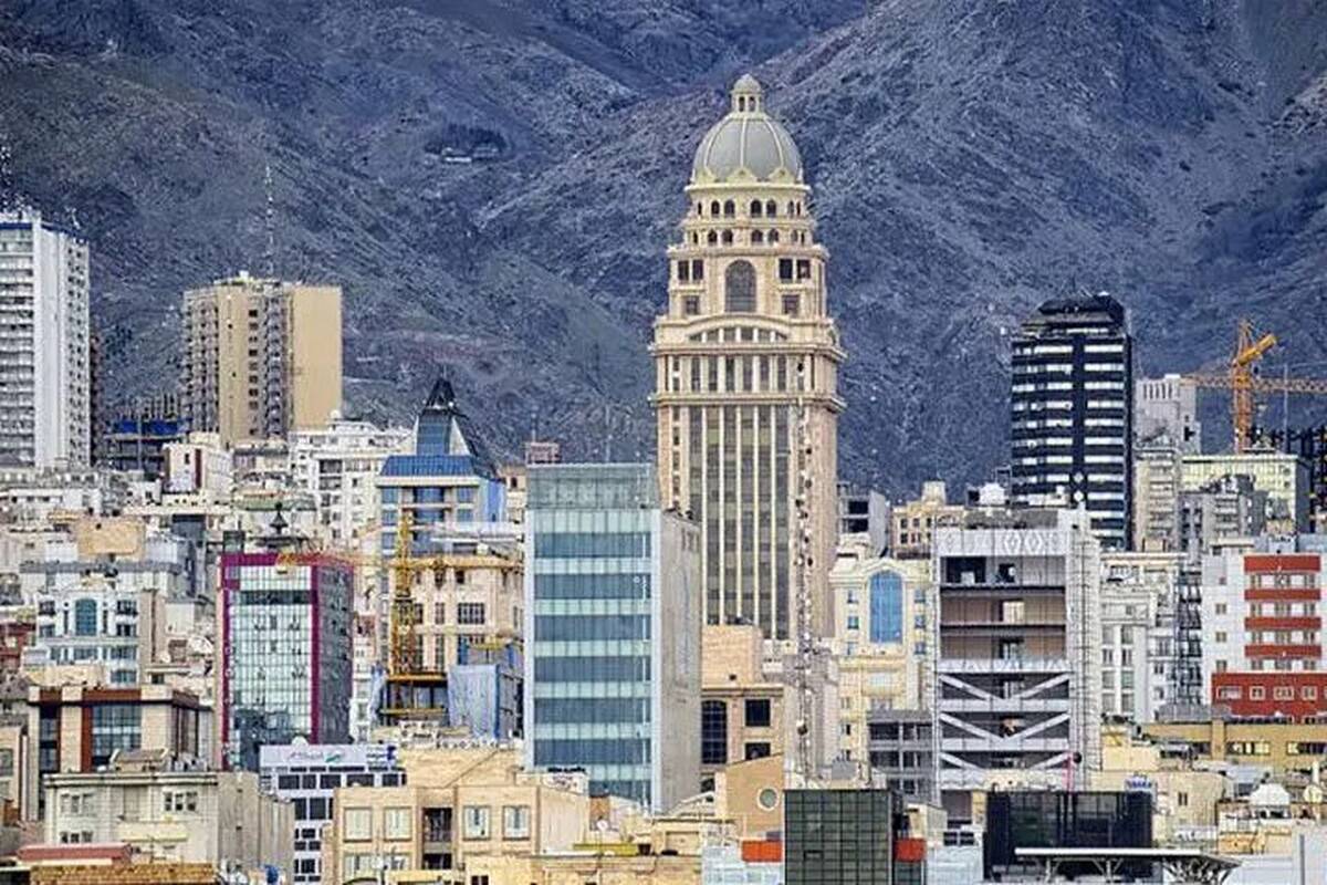  ۱۰۰ برج تهران بر روی گسل فعال/ ساخت ۱۶ بیمارستان و سه ایستگاه آتش‌ نشانی در نقشه‌های گسلی/ قرار است این مراکز پس از وقوع زلزله به مردم خدمات بدهند!