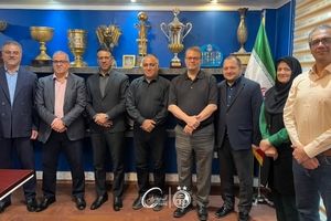 بازدید رییس هیئت مدیره گروه صنایع پتروشیمی خلیج‌فارس از باشگاه استقلال