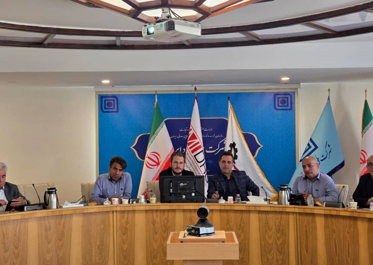 شتاب‌بخشی به اجرای پروژه‌های فعال، اولویت منطقه ویژه اقتصادی لامرد 