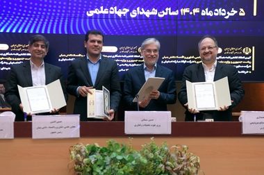 بازدید رییس هیئت مدیره گروه صنایع پتروشیمی خلیج‌فارس از باشگاه استقلال