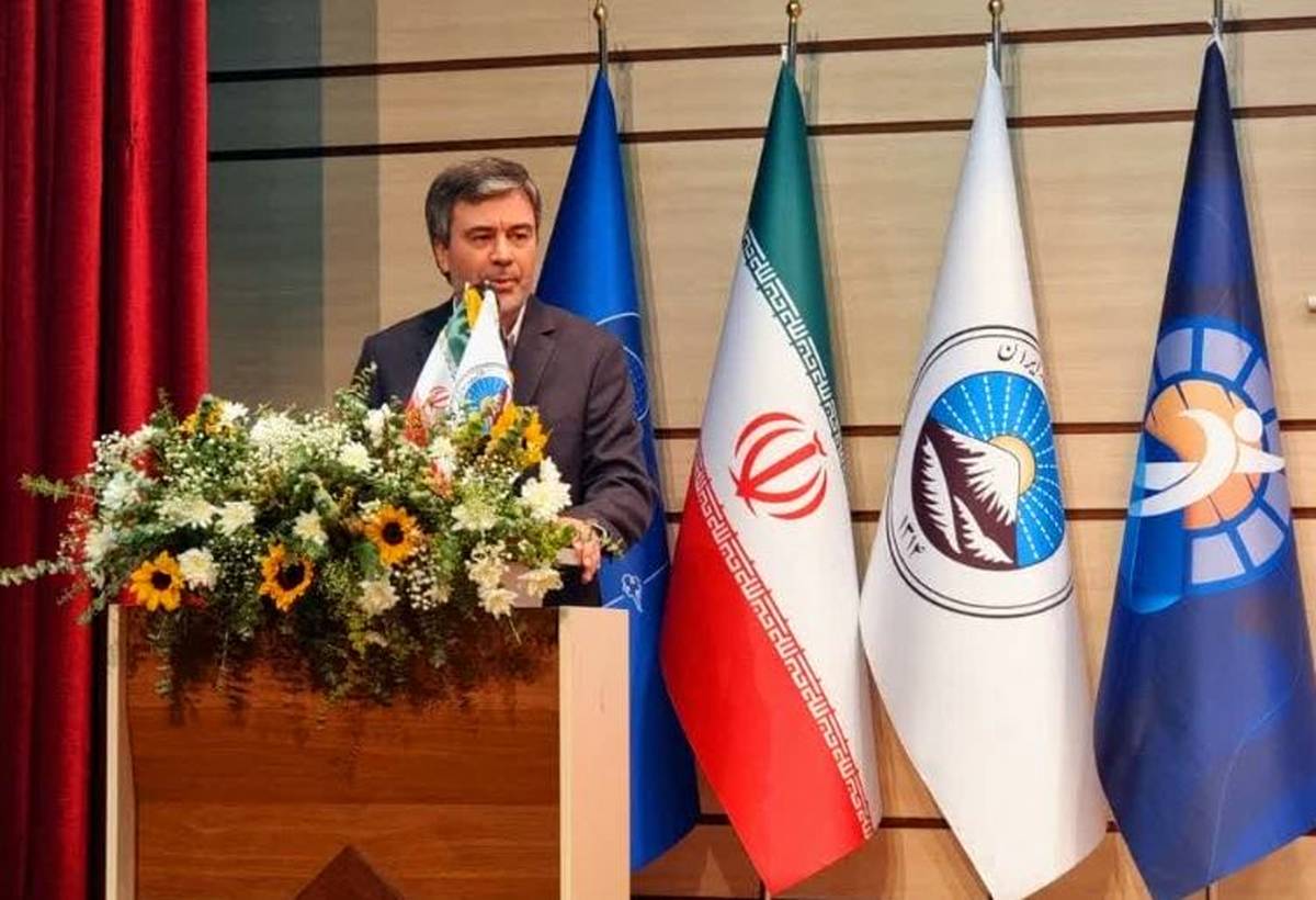 به دنبال افزایش سهم بیمه ایران در بازار هستیم با بنیان قوی بیمه ایران از چالش های فعلی عبور می کنیم