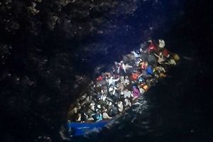 شناور کشتیرانی جمهوری اسلامی ایران ده‌ها پناهجو را از خطر مرگ نجات داد