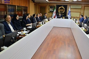 بیمه‌ها جسورانه‌تر وارد اکوسیستم اقتصاد کشور شوند/ نرخ فنی درست خط قرمز بیمه آسیاست