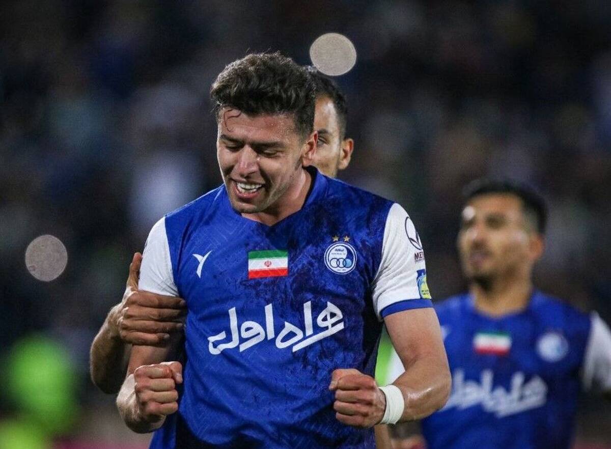 سپاهان و تراکتور به دنبال خرید ستاره جنجالی استقلال