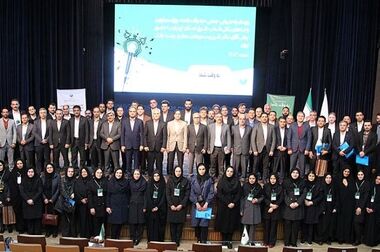 عضویت ۳۹۰ هزار نفر از دارندگان دستگاه‌های پایانه فروش پست بانک ایران در باشگاه مشتریان و شرکت آنها در جشنواره جوایز