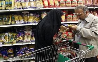 تمرکز اتاق اصناف جلوگیری از احتکار کالا است/قیمت‌های جدید به زودی برچسب گذاری می‌شود