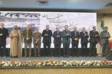 راه‌اندازی ۳۰۰۰ سامانه خورشیدی ۵ کیلوواتی در شهرستان مبارکه به همت فولاد مبارکه
