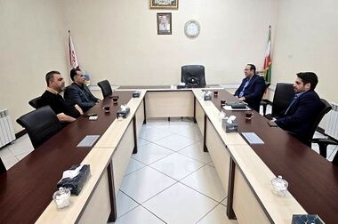 بازدید مدیرعامل بانک توسعه صادرات ایران از گروه صنعتی و کشاورزی آتاویتا
