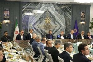 ارز مورد نیاز کالا‌های اساسی و دارو را تامین می‌کنیم/ تأمین روزانه ۱۷۵ میلیون دلار از ابتدای امسال