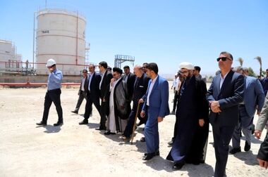بازدید مدیران هلدینگ خلیج فارس از منطقه ویژه اقتصادی لامرد/ برهانی: هیچ محدودیتی برای ایجاد زیرساخت‌های سرمایه‌گذاران نداریم