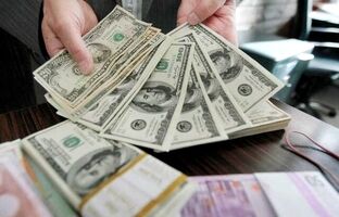 قیمت دلار تا کجا کاهش می‌یابد؟