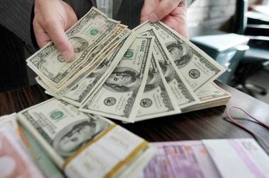 قیمت دلار به پایین‌ترین رقم طی ۳ سال اخیر رسید