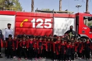 کودکان منطقه ۲، سفیران ایمنی و آتش‌نشانی شدند