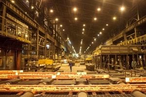 آیین نواختن زنگ آغاز معاملات بورس تهران توسط شرکت فولاد کاوه جنوب کیش