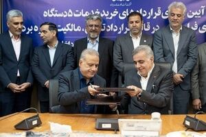 با امضای قراردادهای جدید و با ارزش بیش از یک میلیارد دلار؛ چهار دستگاه دکل حفاری فراساحلی به ناوگان حفاری شرکت نفت فلات قاره ایران افزوده می‌شود