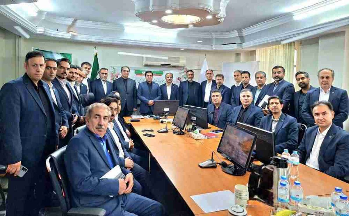 بهره گیری از ظرفیتهای اقتصادی استان البرز برای توسعه بازار و ارتقای جایگاه بانک