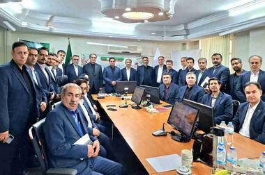 دیدار مشاور ارشد رئیس سازمان بازرسی کل کشور به همراه رئیس هیأت مدیره پست بانک ایران با مدیرعامل صندوق رفاه و تأمین آتیه کارکنان و بازدید از شعبه میرزای شیرازی بانک