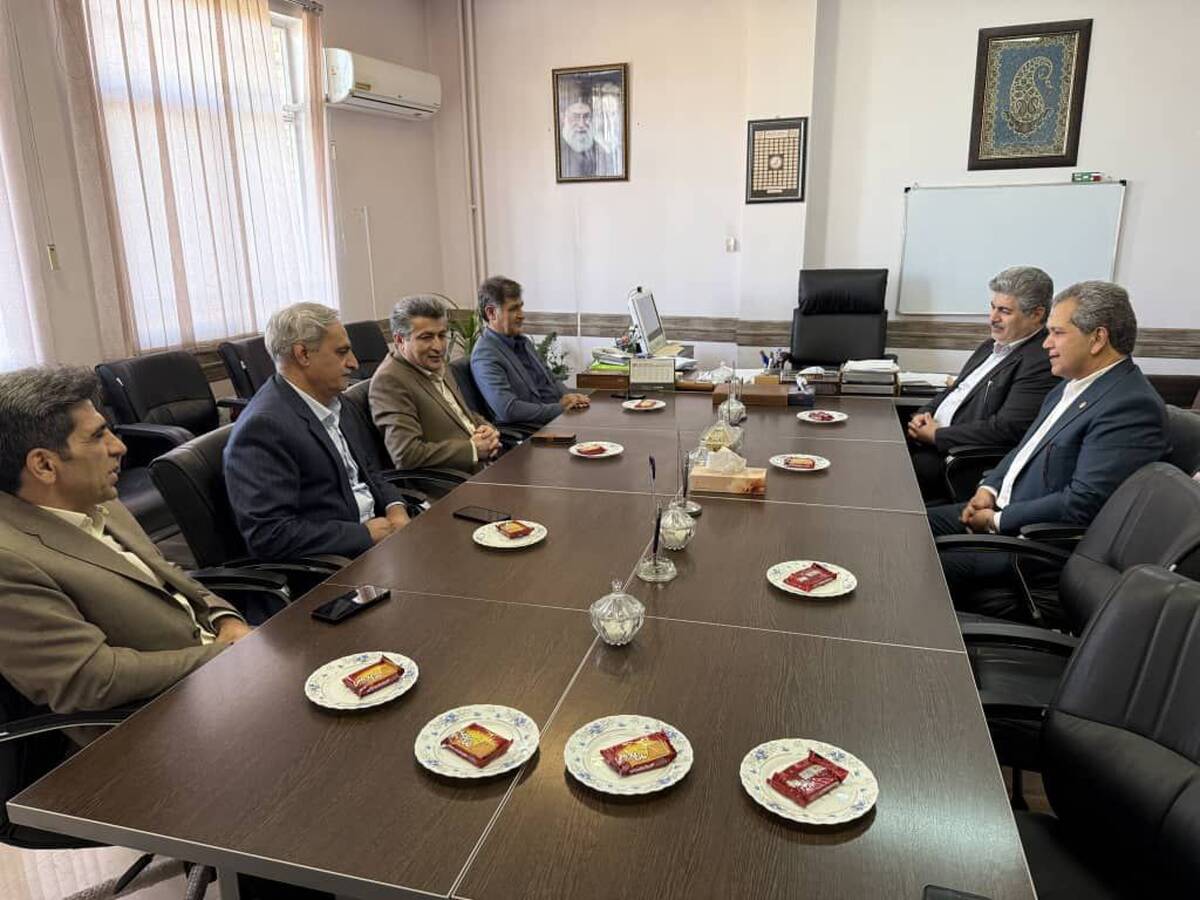تقویت پیوند با مشتریان کلیدی یزد در چارچوب «طرح کرامت» بیمه ایران