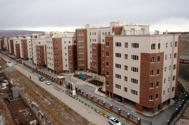 تمجید معاون استانداری مرکزی از عملکرد بانک مسکن در طرح نهضت ملی/ فروش اقساطی بیش از ۶ هزار واحدمسکونی نهضت ملی در استان مرکزی