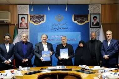 شهدای صنعت پتروشیمی در سنگر تولید و پایداری انرژی کشور، جان خویش را نثار میهن و ملت کردند/ تاریخ ثابت کرده صنعت نفت در بزنگاه‌های تاریخی همواره در کنار مردم و در خدمت منافع ملی کشور ایستاده