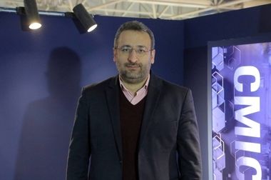 حضور استاندار یزد در غرفه چادرملو در دوازدهمین نمایشگاه فن‌بازار یزد