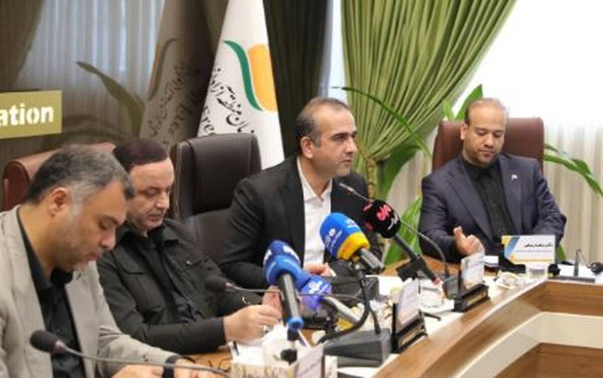 سرمایه گذاری داخلی و خارجی جذب شده طی ۱۱ ماهه ۱۴۰۴، برابر با ۵۶ همت و ۴۰ میلیون یورو می باشد