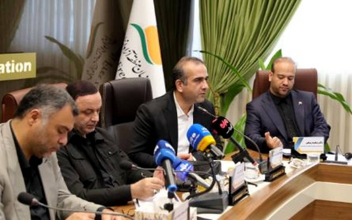 سرمایه گذاری داخلی و خارجی جذب شده طی ۱۱ ماهه ۱۴۰۴، برابر با ۵۶ همت و ۴۰ میلیون یورو می باشد