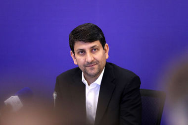 اگر محدودیت اینترنت ادامه‌دار باشد مرجع خبری مردم شبکه‌های ماهواره‌ای خواهند شد/ صدا و سیما نمی‌تواند به تنهایی جایگزین ظرفیت فضای مجازی شود