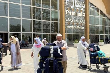 ۳۲ فرودگاه بین‌المللی و مرز هوایی برای انجام عملیات اربعین حسینی آماده شده است / انجام پروازها از «عمود صفر» در فرودگاه‌ها