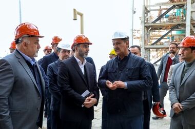 دیدار نوروزی مدیرعامل شرکت پالایش گاز هویزه خلیج‌فارس با کارکنان