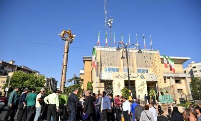 تندیس مقاومت و ایثار؛ رونمایی از المان‌های یادبود شهدای جنگ ۱۲ روزه در منطقه یک