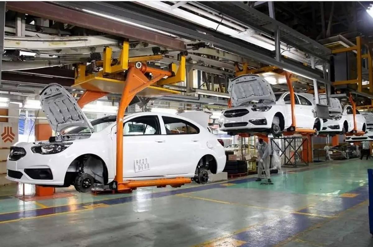  پیشنهاد مجلس برای تخصیص ۳میلیارد دلار به واردات خودرو ‌/ واردات مُسکن است نه درمان