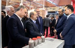 معاون معدنی وزیر صمت از غرفه ایمپاسکو بازدید کرد